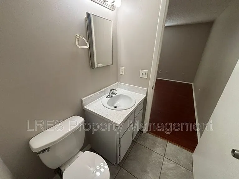 4974 Sanoma Vlg — Photo 20
