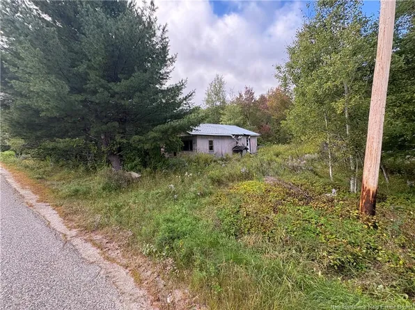 132 Taxis River Rd, Upper Miramichi, NB E6A 1A4