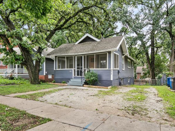3018 Woodland Ave