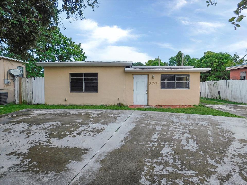 1st image of 3701 SW 58th Avenue