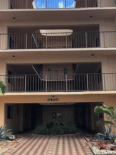 8400 SW 133rd Avenue Rd #324 Photo 1 8400 SW 133rd Avenue Rd #324 Photo 1