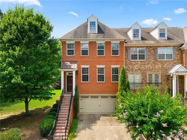 2016 Manchester Way, Roswell, GA 30075