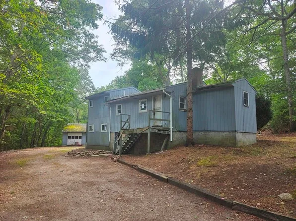 185 Burdickville Rd, Charlestown, RI 02813