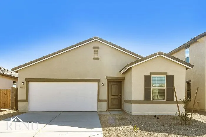 35579 W San Capistrano Ave — Photo 1