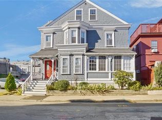 12 Catherine St APT 3, Newport, RI 02840