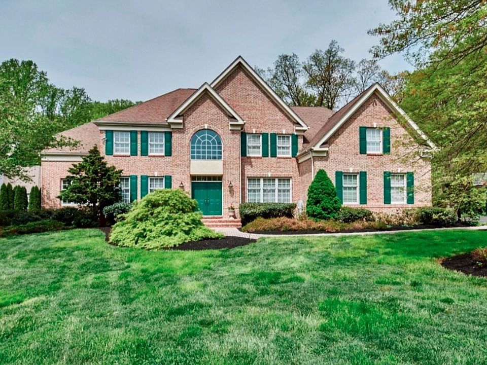 1st image of 124 Wynleigh Dr E