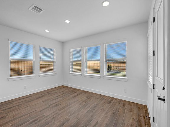 6th image of this home