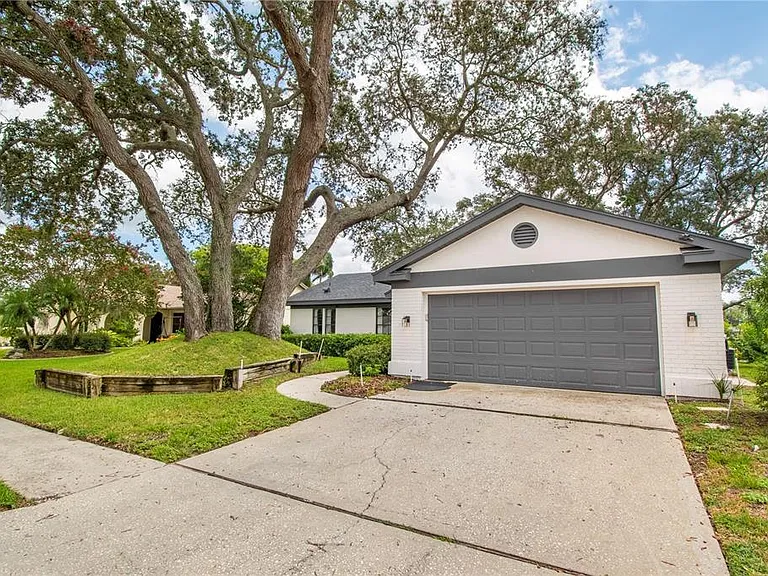 2906 Windridge Dr — Photo 42
