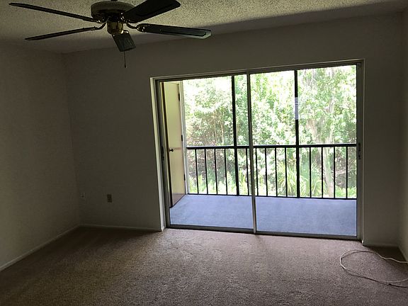 3rd image of 114 Cypress Ln