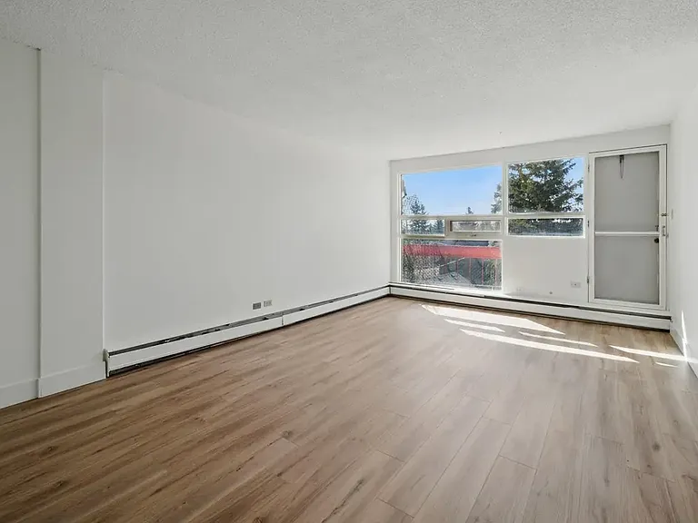 815 50th Ave SW — Photo 54