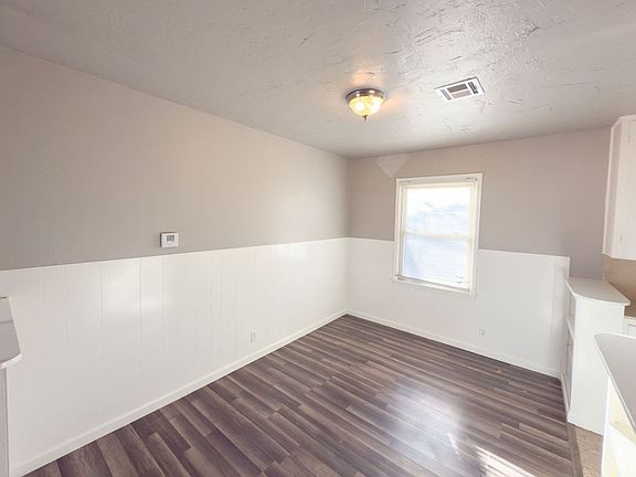 5th image of 1740 Churchill Way