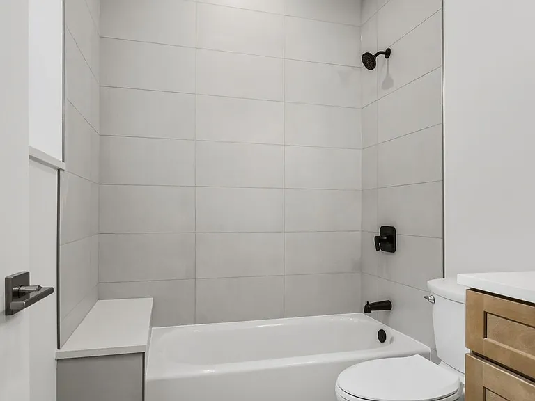 6914 N Sheridan Rd #1 — Photo 20