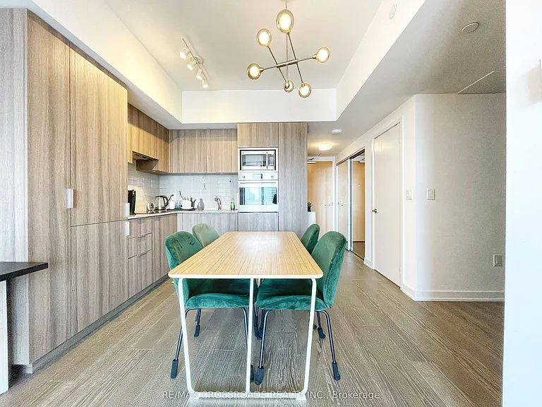 11 Wellesley St W #4403 — Photo 5