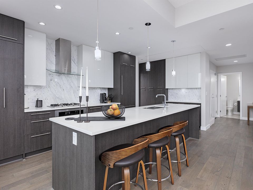 1st image of 655 W 41st Ave #60X