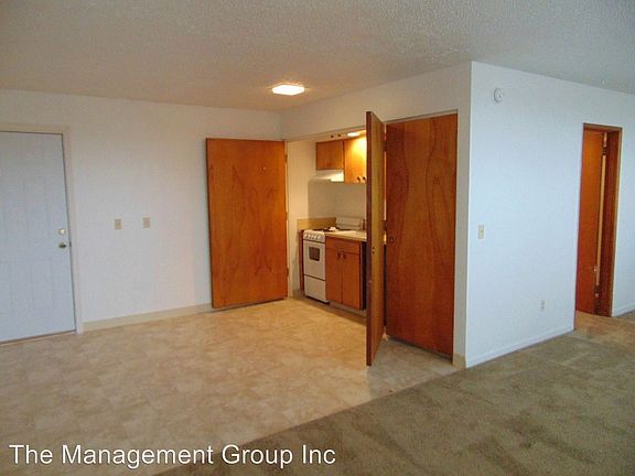 3rd image of 2200 E Mill Plain Blvd APT 3