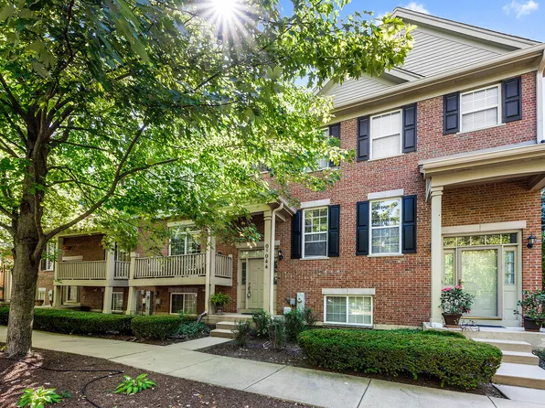 0S044 Lee Ct, Winfield, IL 60190