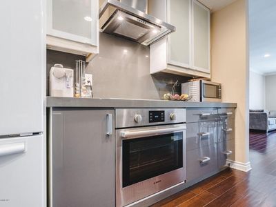 1228 N La Cienega Blvd APT 204, West Hollywood, CA, 90069
