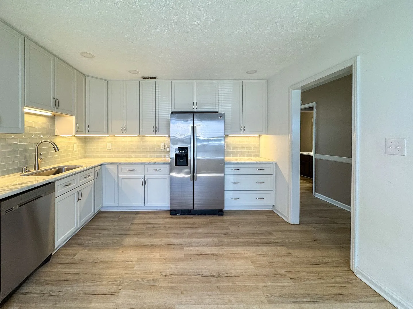 Cute 3 Bed 2 Bath Home in Fayetteville — Photo 4