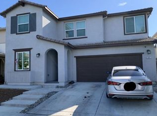 271 Lamplighter Ln, Hollister, CA 95023