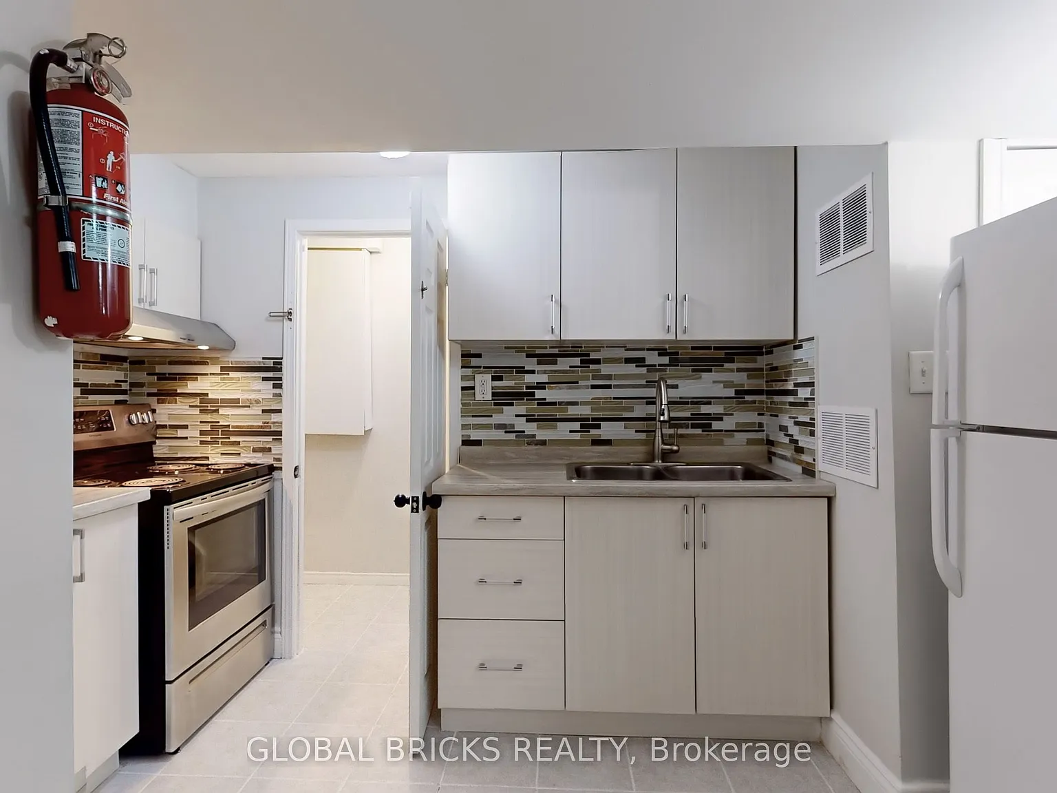 2 bed, $1,800 — Photo 4