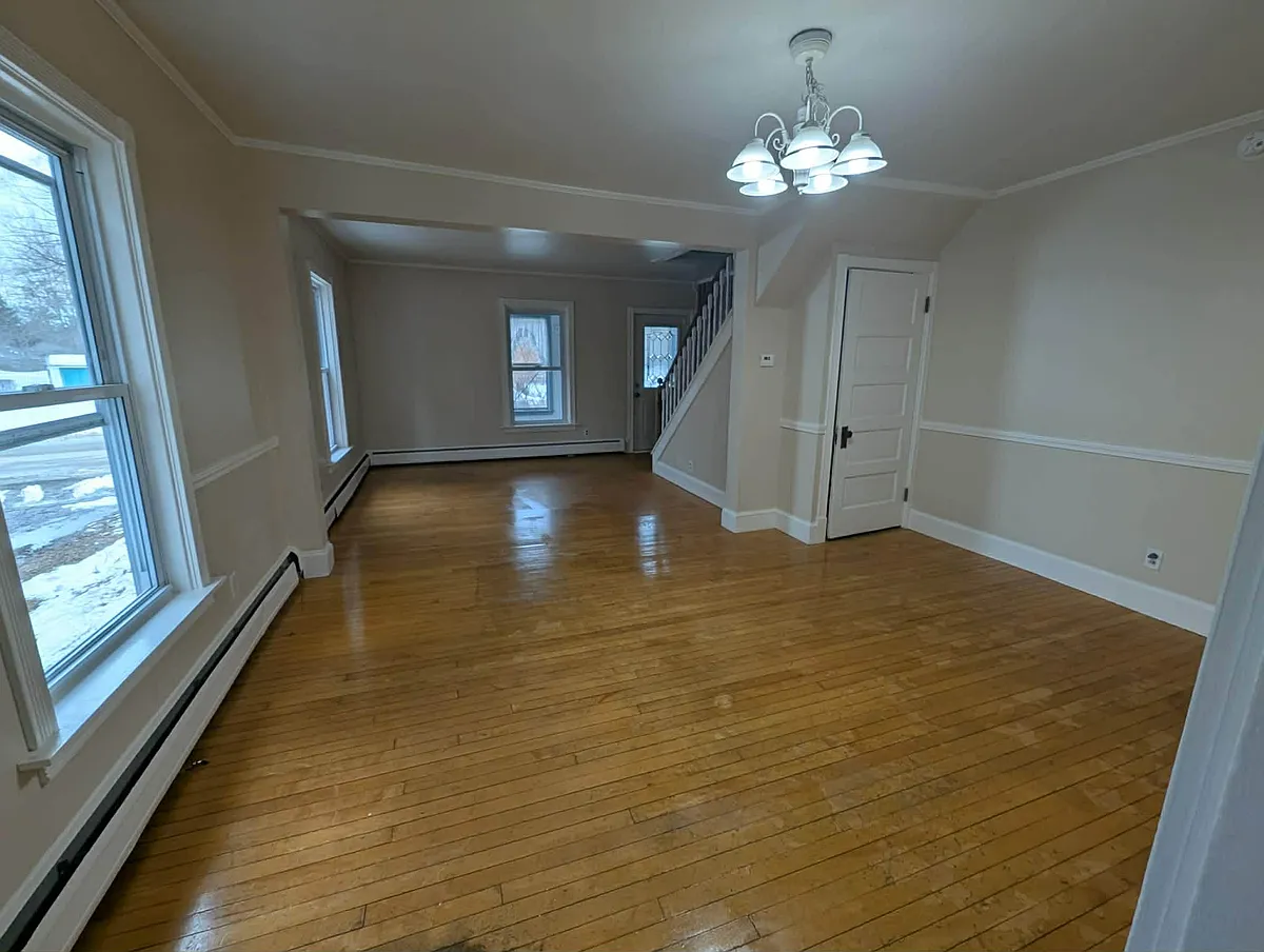 Building Photo - 53 Perkins Ave #1