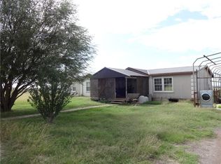 10335 N 2000 Rd, Hammon, OK 73650