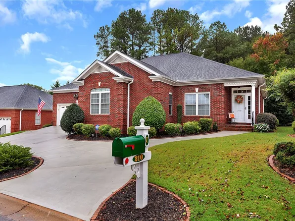 210 Green Chase W, Anderson, SC 29621