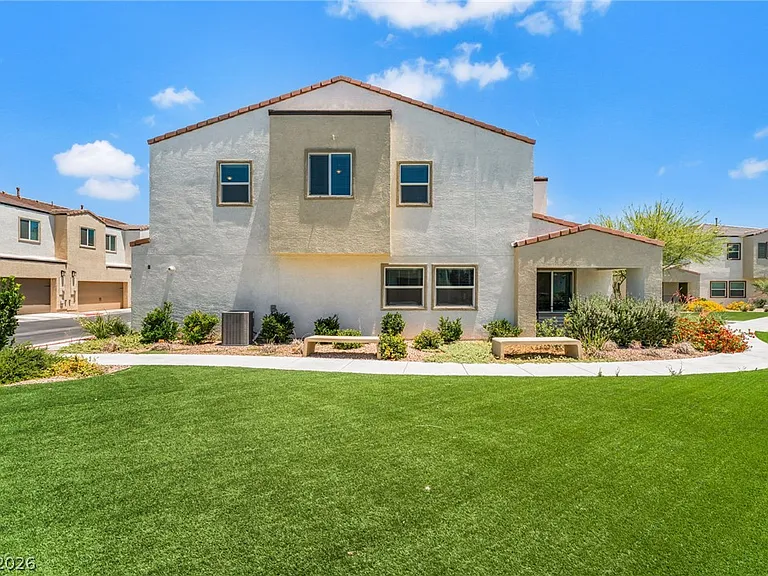 3545 Golden Chariot Ave — Photo 2