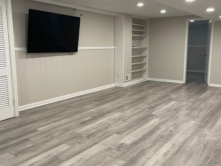 6207 Landon Ln — Photo 3