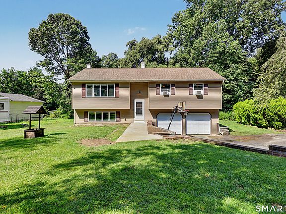 3rd image of 444 Candlewood Lake Road North
