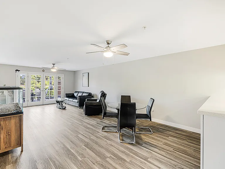 6441 Kanan Dume Rd — Photo 7