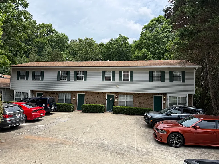 2316 Highpoint Rd SW — Photo 1