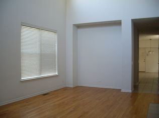 1925 Brentwood Rd, Northbrook, IL 60062