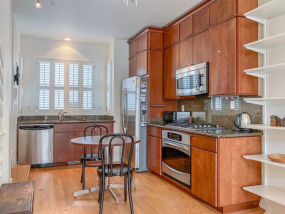 3rd image of 161 Shipley St