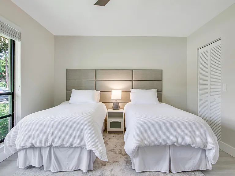 512 Brackenwood Pl — Photo 25