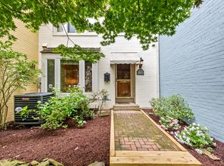 2023 Chadds Ford Dr, Reston, VA 20191