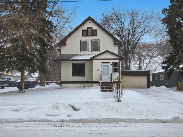 819 7th Ave S, Moorhead, MN 56560