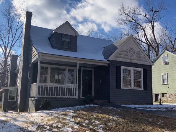 512 E Tennessee Ave, Crewe, VA 23930