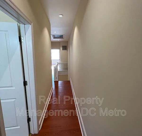 32 Quincy Pl NE #NE — Photo 27