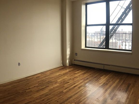 2nd image of 1305 Sheridan Ave APT 6F