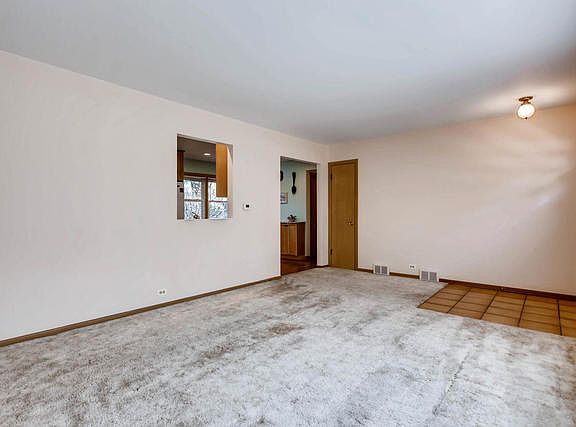 3rd image of 408 S Crestwood Ln