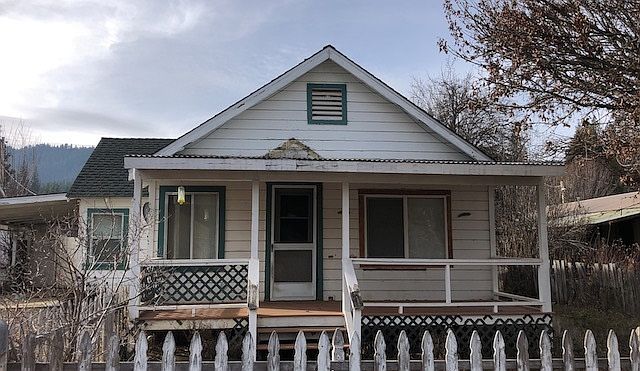 1st image of 406 2nd St