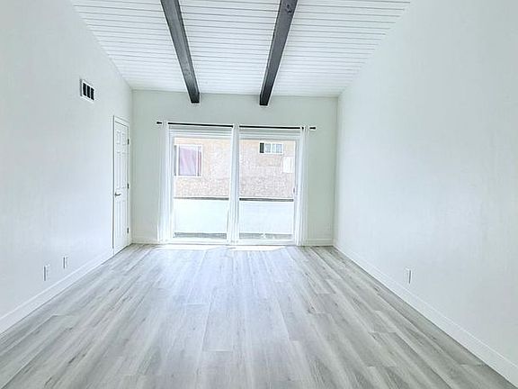 2nd image of 4122-4124 Palmwood Dr #4122-1/2-02