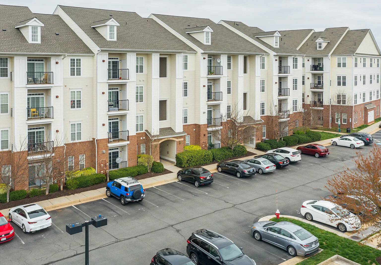 Commons on Potomac Square — Photo 1