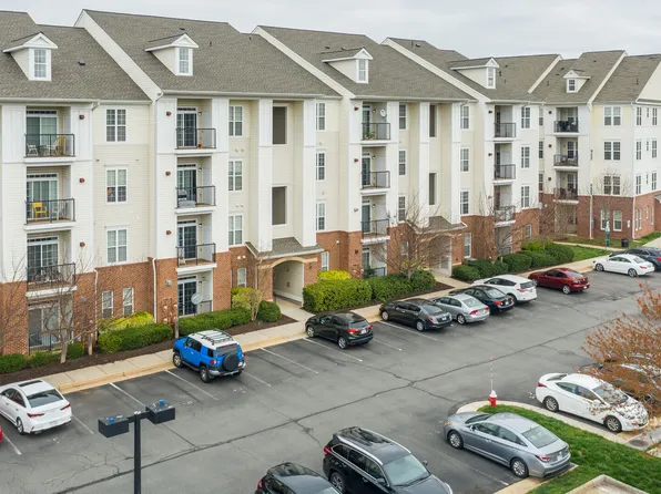 Commons on Potomac Square