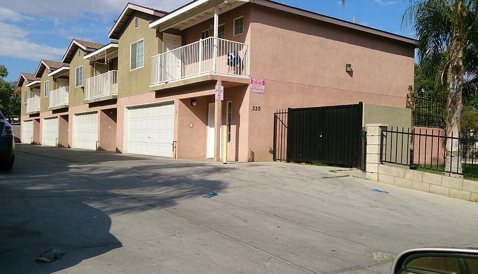 2nd image of 324 E 11th St APT B
