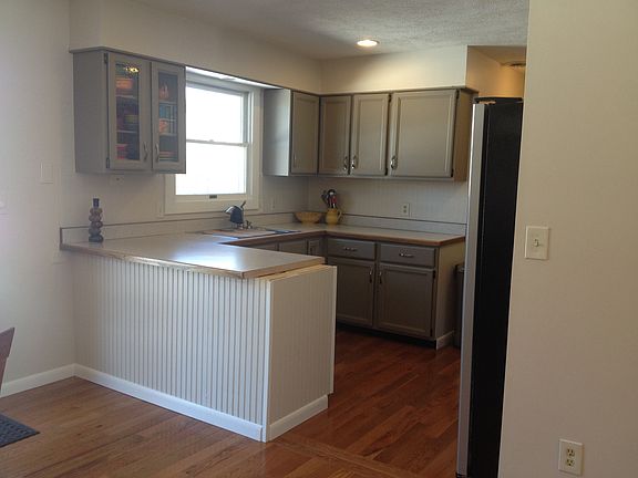 Countertop to be replaced.  