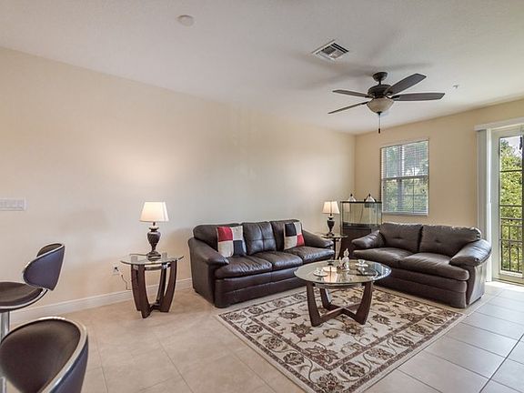 946 SW 147 Avenue, Pembroke Pines, FL 33027