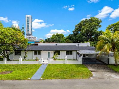 50 SW 26th Rd, Miami, FL, 33129
