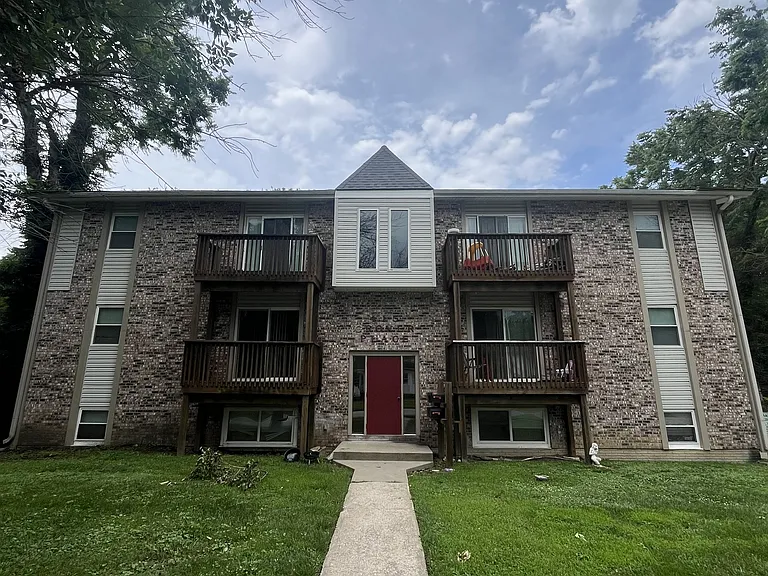 415 Grover St #7 — Photo 12